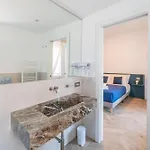 Victoria 4*