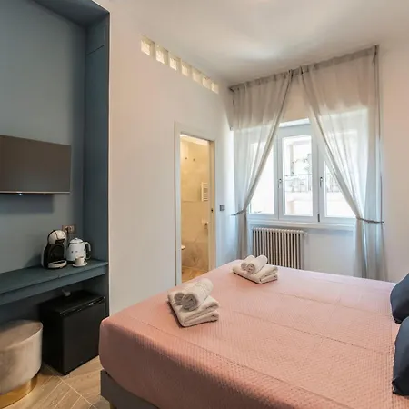Victoria 4*